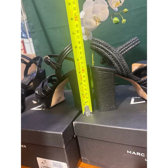 2 pairs of  Marc Fisher heeled sandals selling as a set size 6.5 new with box - Picture 6 of 7